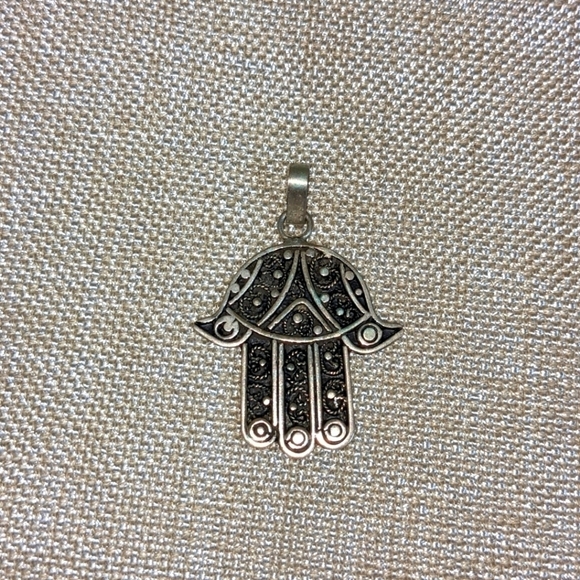 Sterling Silver Hamsa Necklace Pendant - Picture 1 of 5